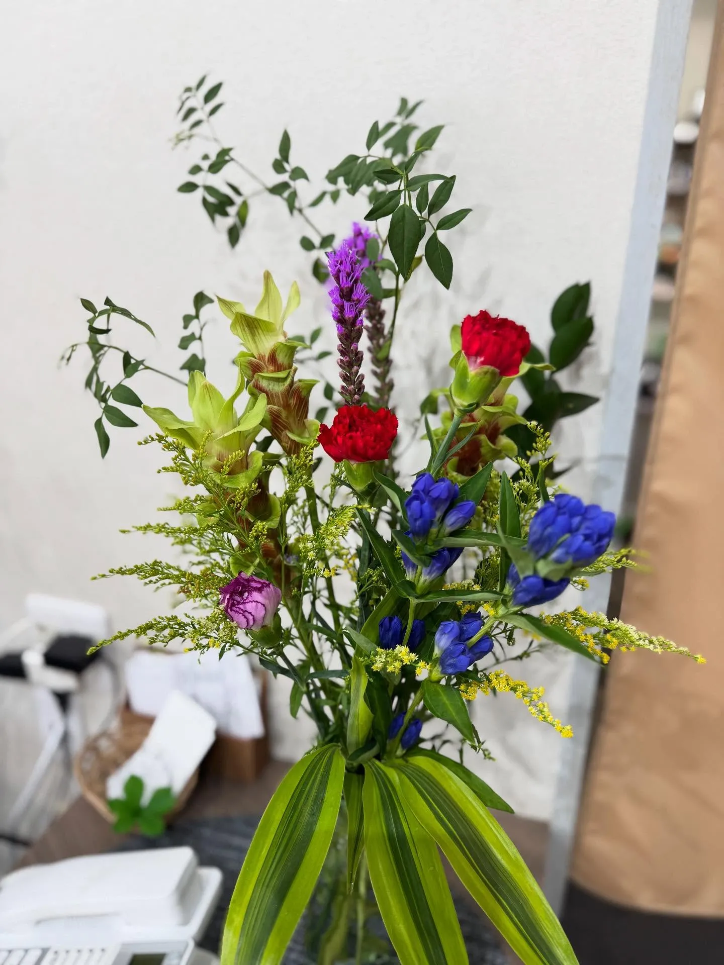 WOWに#rainbow flowerさんからお花が🌼届きま...
