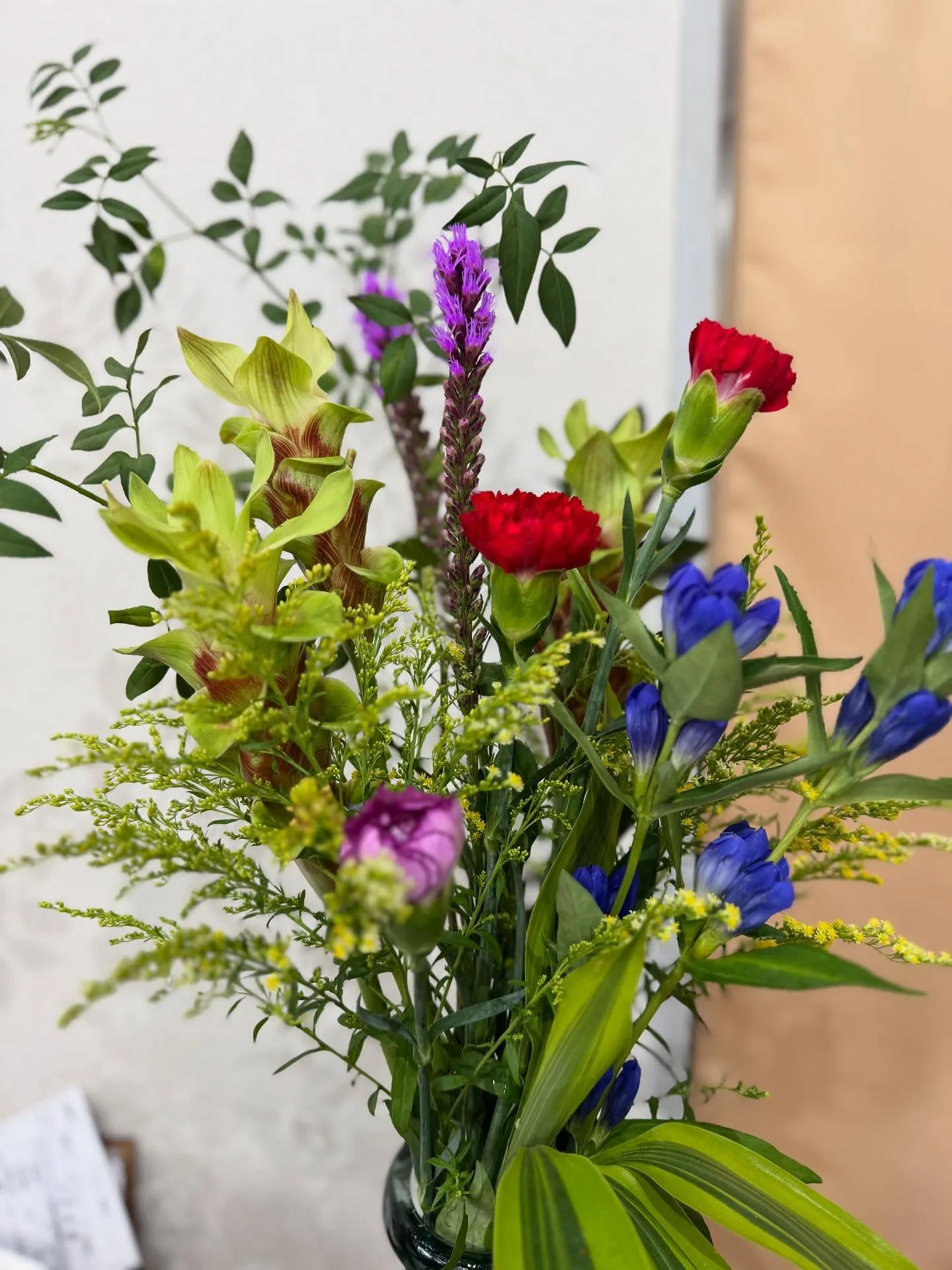 WOWに#rainbow flowerさんからお花が🌼届きま...