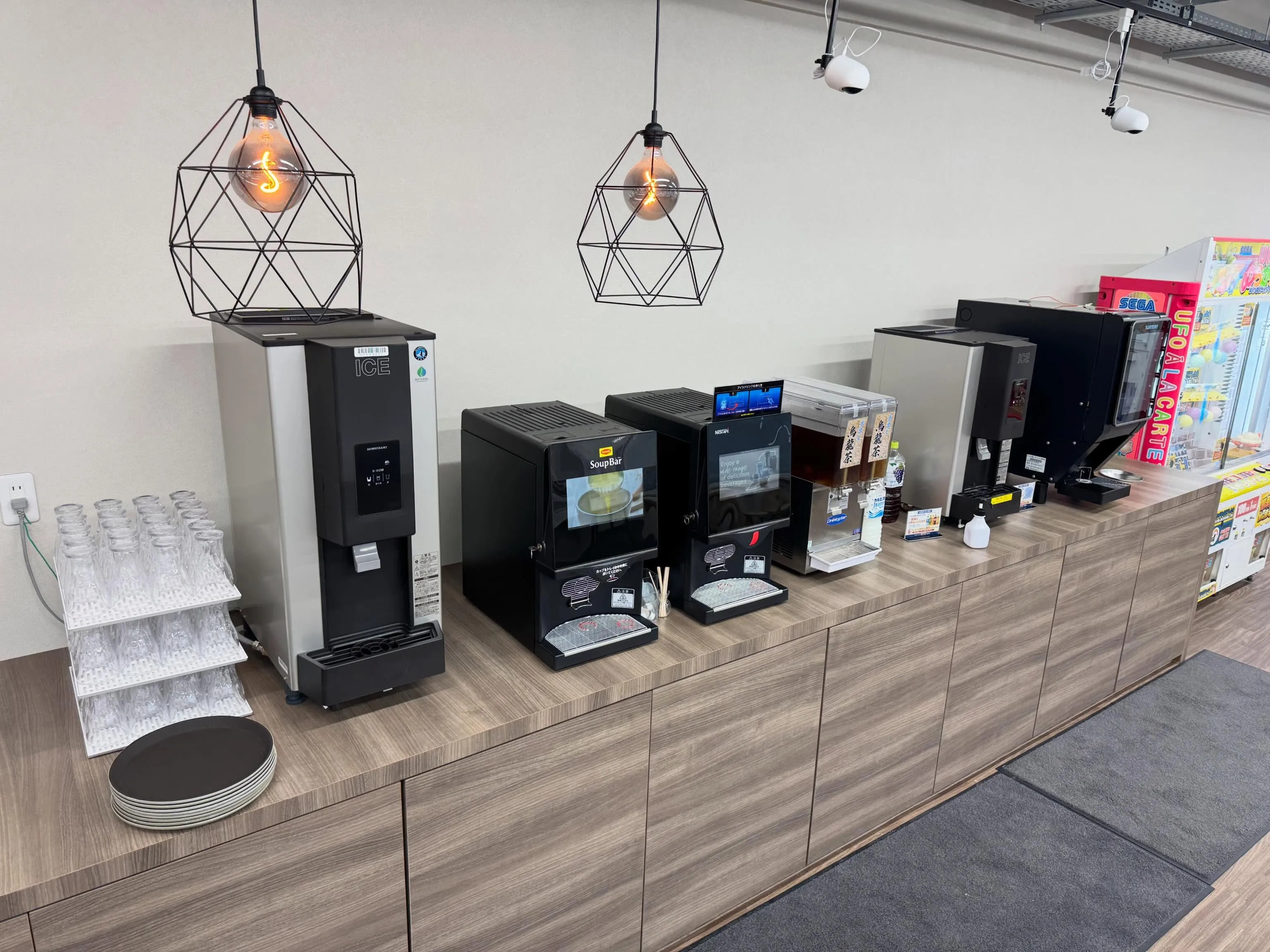 新ドリンクバー設置完了！